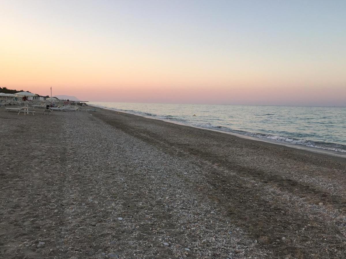 Casa Rossella Apartman Porto SantʼElpidio Kültér fotó